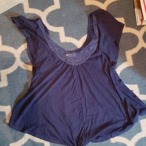 American Eagle swing style shirt